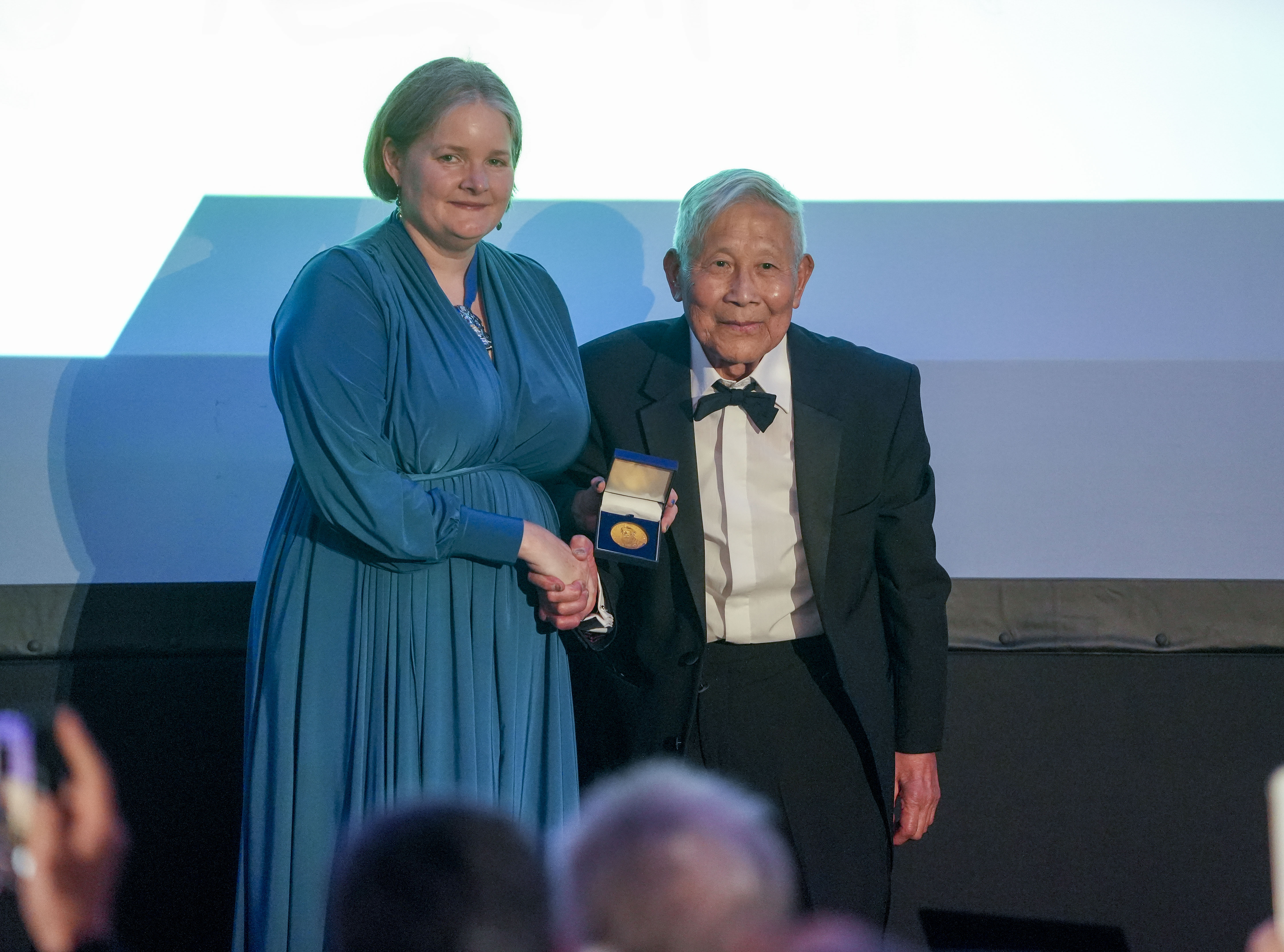 Emeritus Professor Chengi Kuo of University of Strathyclyde has received the Royal Institution of Naval Architects’ (RINA) William Froude Medal